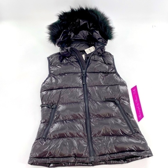 GAP Black Vest women’s size XS Hooded Faux Fur - Picture 3 of 14